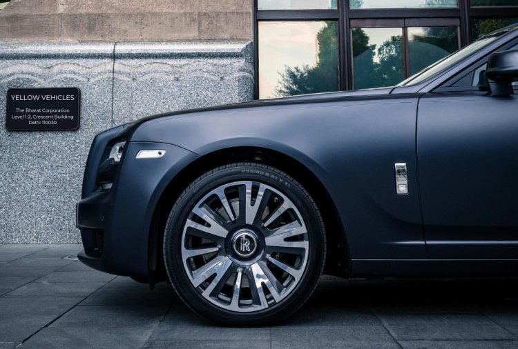 Elevating Travel Experiences: Yellow Vehicles Sets New Standards in Luxury Transportation