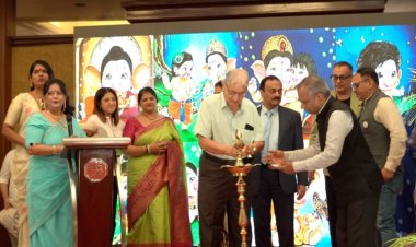 Qala Sanskriti Launches Sarees by Transgender Artists and 150 Artisans to Empower Communities