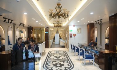 Tower Chowk's Quiet Craft Economy: What Shree Ram Jewellers Says About Ujjain's Devotional Trade