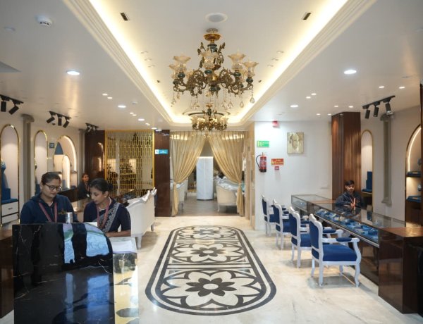 Tower Chowk's Quiet Craft Economy: What Shree Ram Jewellers Says About Ujjain's Devotional Trade