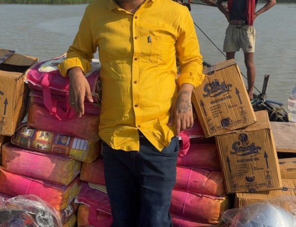 Standing With Bihar: Alakh Pandey’s Effort to Help Families Affected by the Floods